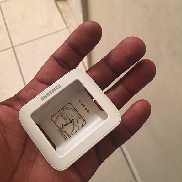 Samsung Gear 1 - Picture 3 of 6